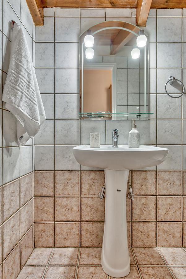 Beautiful City Center Apartments Закінф Екстер'єр фото
