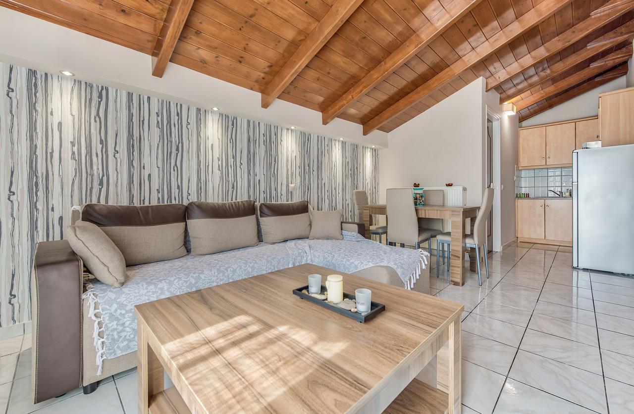 Beautiful City Center Apartments Закінф Екстер'єр фото